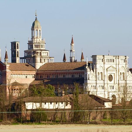 Hotel Monumento Чертоза-ди-Павия Экстерьер фото